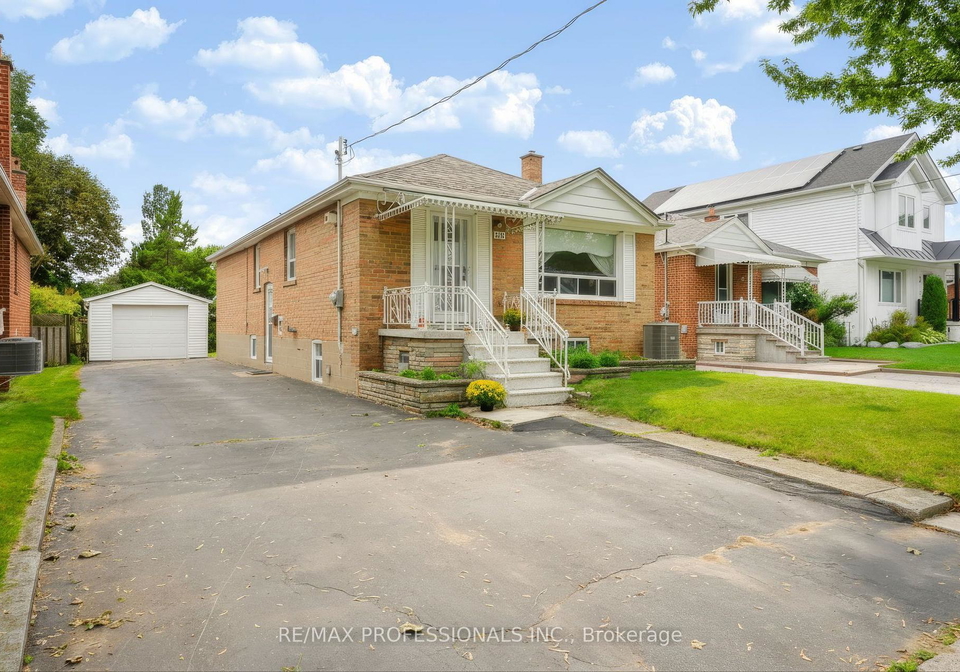 26-nordin-avenue-toronto-etobicoke-ontario-w13813080