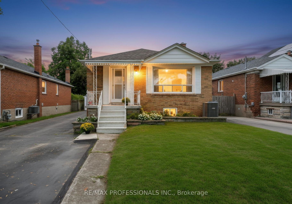 26-nordin-avenue-toronto-etobicoke-ontario-w13813080