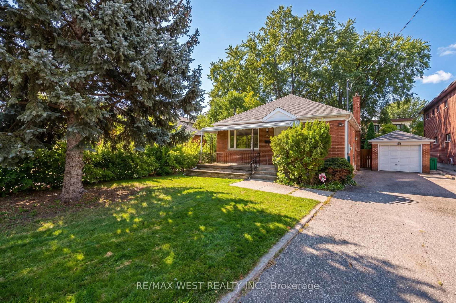 32-pine-avenue-n-mississauga-ontario-w13813252