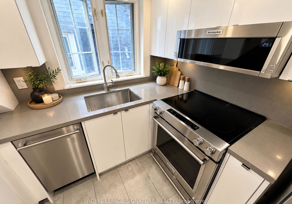 1496-king-street-w-toronto-toronto-ontario-w13813372