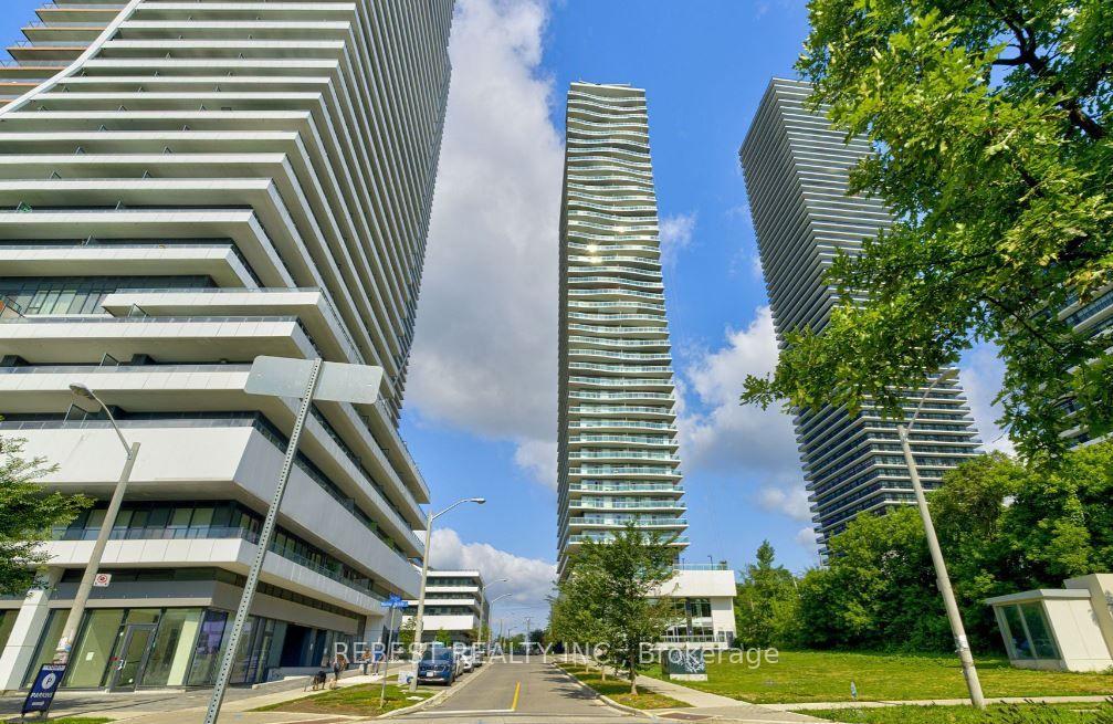 33-shore-breeze-drive-toronto-etobicoke-ontario-w13813470