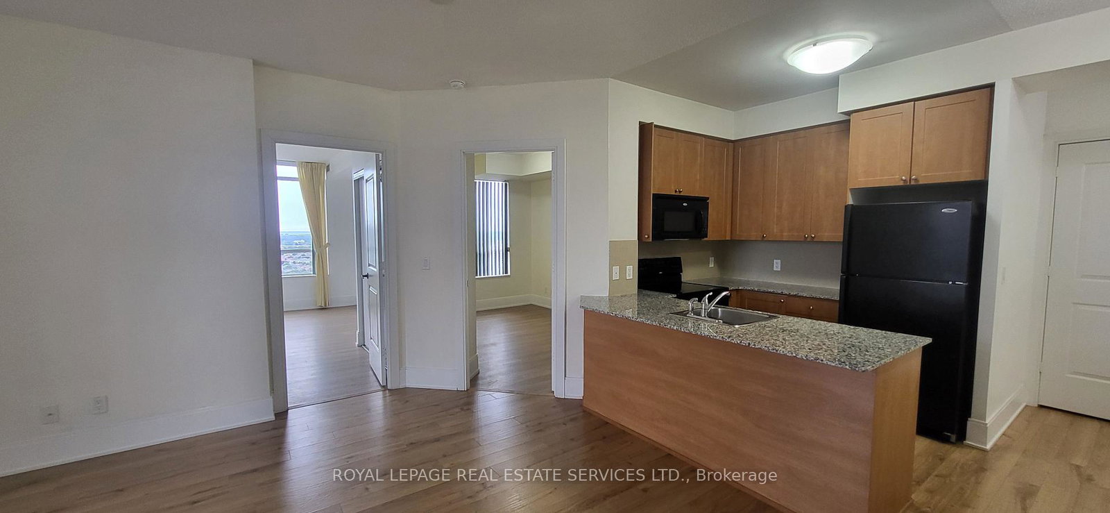 330-burnhamthorpe-road-w-mississauga-ontario-w13813580