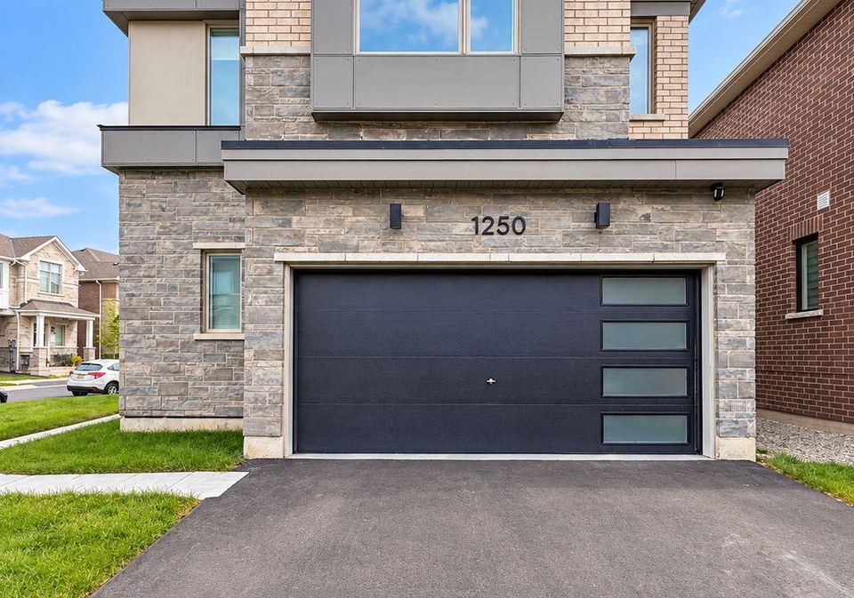 1250-stirling-todd-terrace-milton-ontario-w13813624