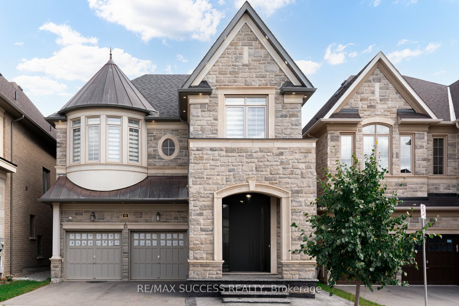 62-threshing-mill-boulevard-oakville-ontario-w13813770