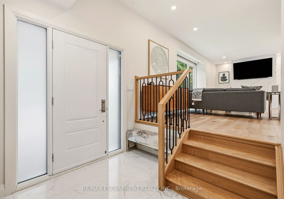 3368-guildwood-drive-burlington-ontario-w13814706