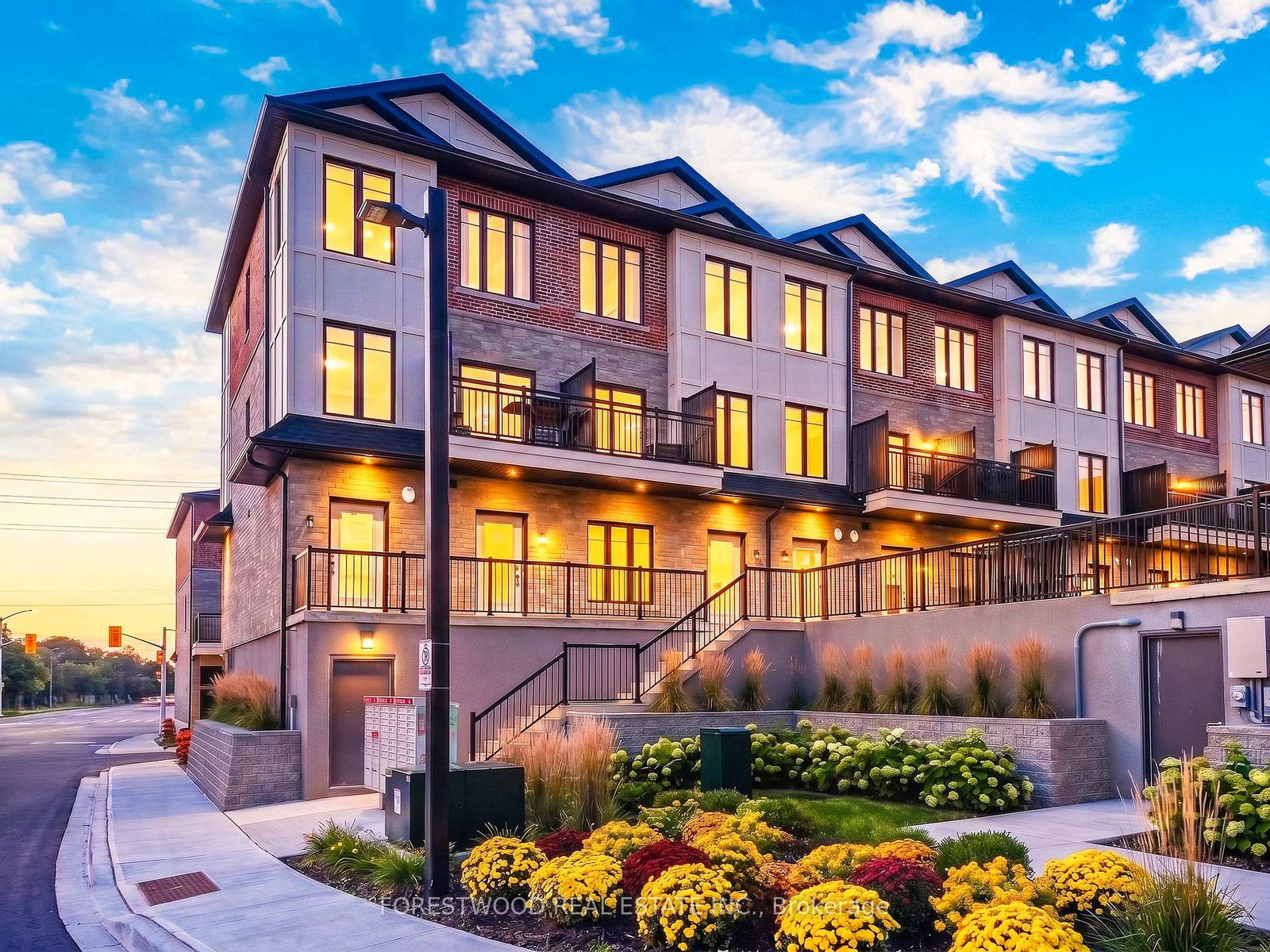 726-front-royal-street-mississauga-ontario-w13814880