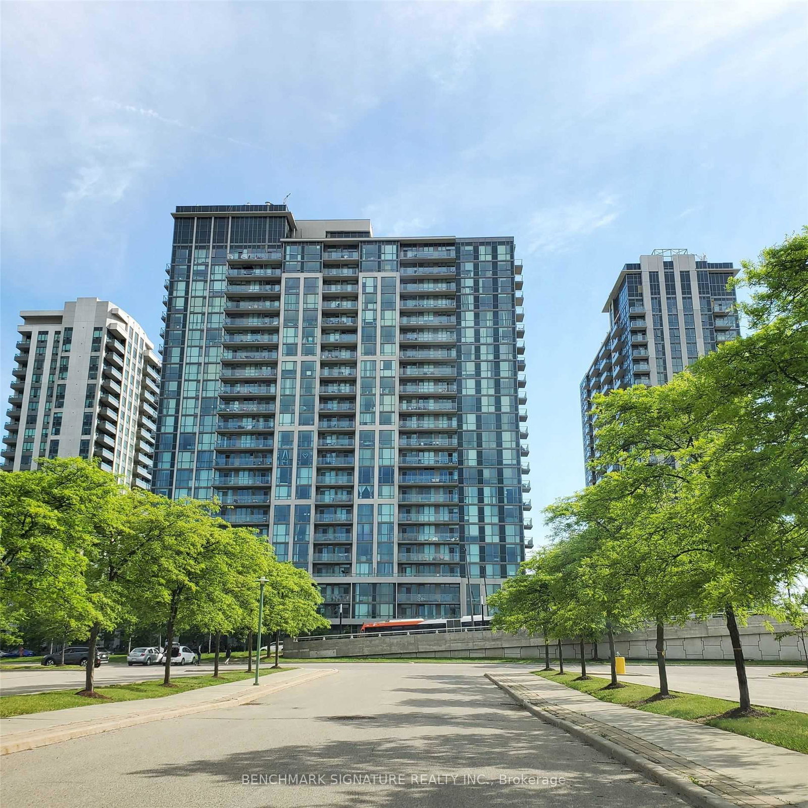339-rathburn-road-w-mississauga-ontario-w13814914