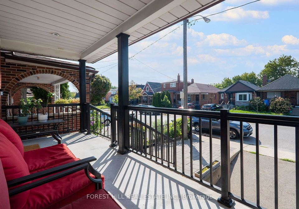 94-belgravia-avenue-toronto-north-york-ontario-w13814928