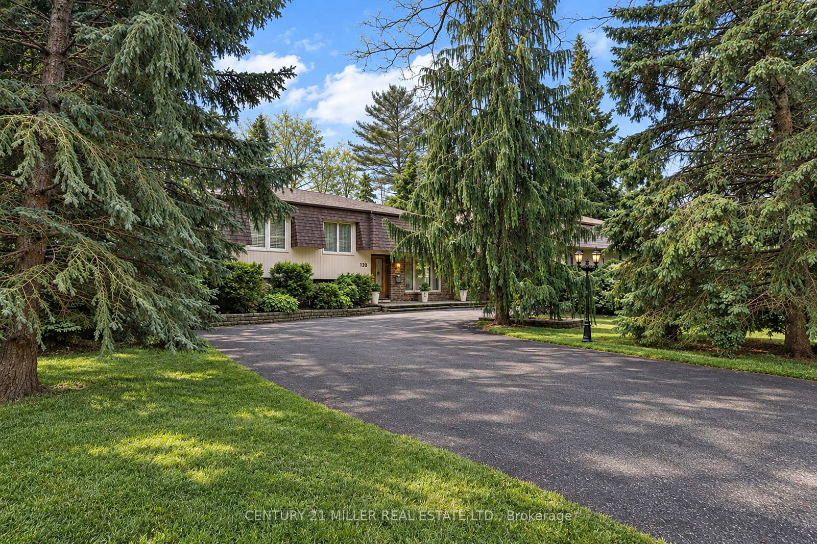 130-tavistock-square-oakville-ontario-w13814998