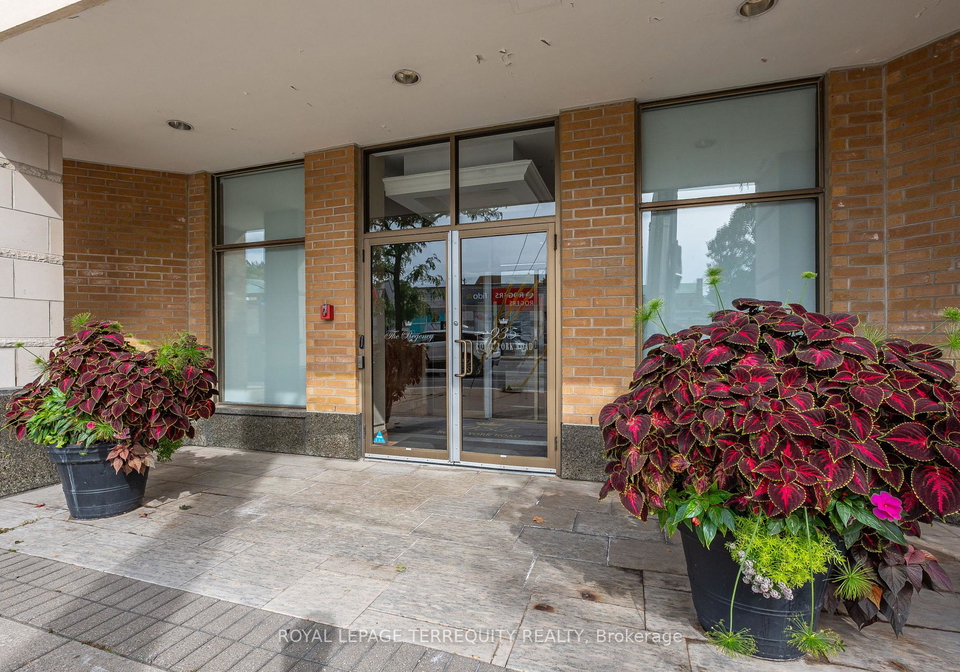 935-royal-york-road-toronto-etobicoke-ontario-w13815114