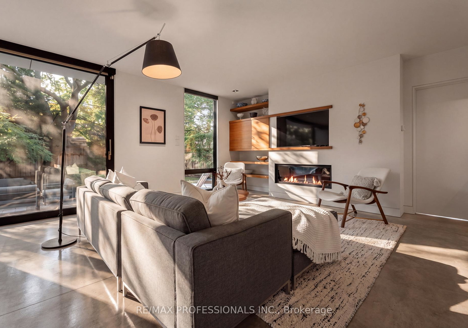80-humbervale-boulevard-toronto-etobicoke-ontario-w13815232