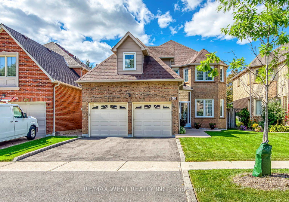 413-camden-circle-mississauga-ontario-w13815310