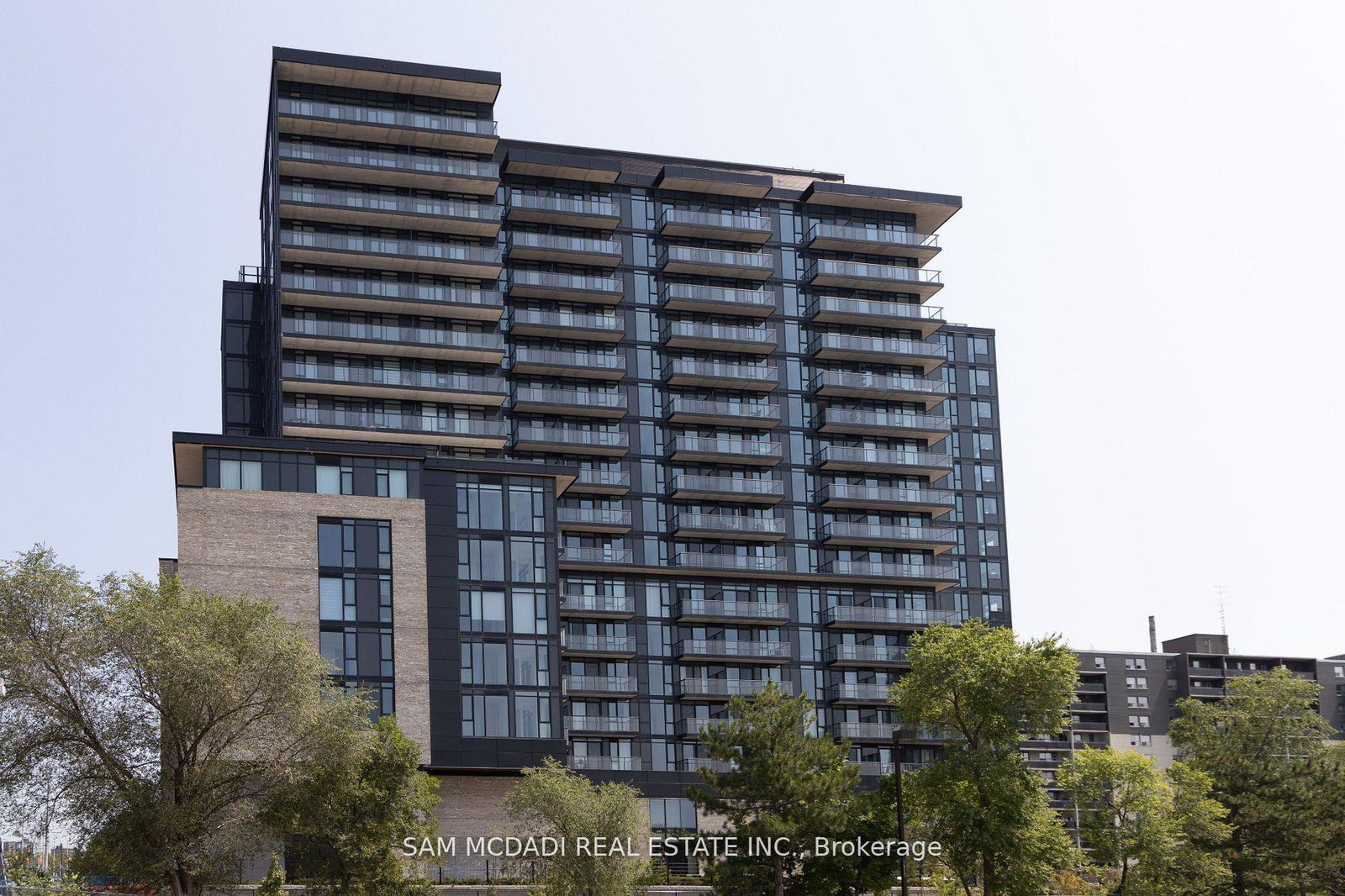 86-dundas-street-e-mississauga-ontario-w13815332