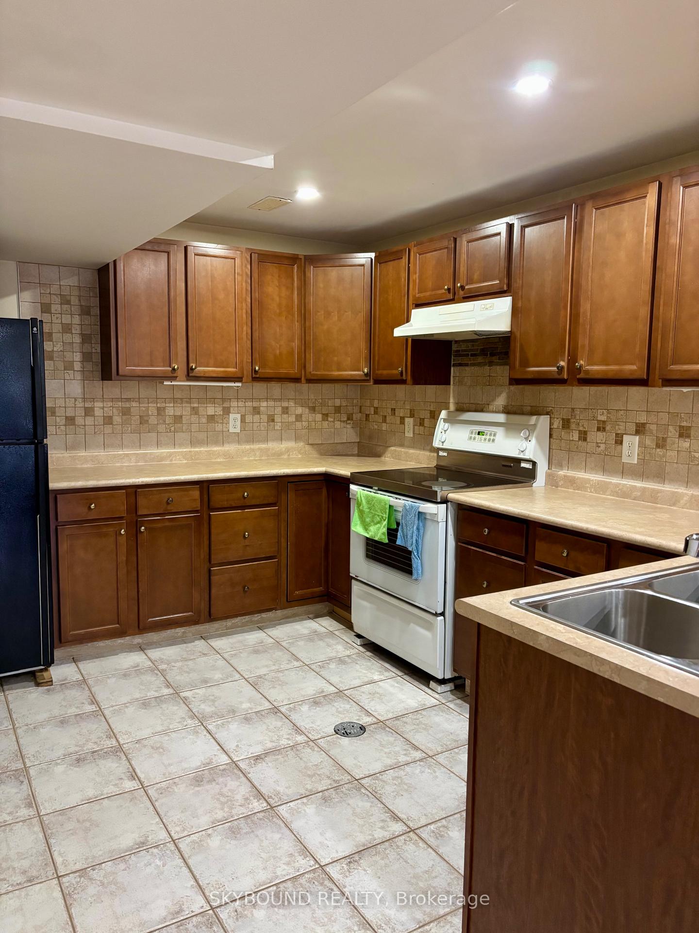 107-whitchurch-mews-mississauga-ontario-w13815352