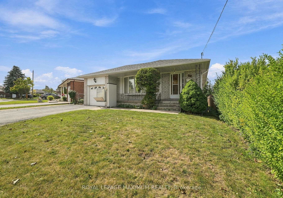 35-norfield-crescent-toronto-etobicoke-ontario-w13815408