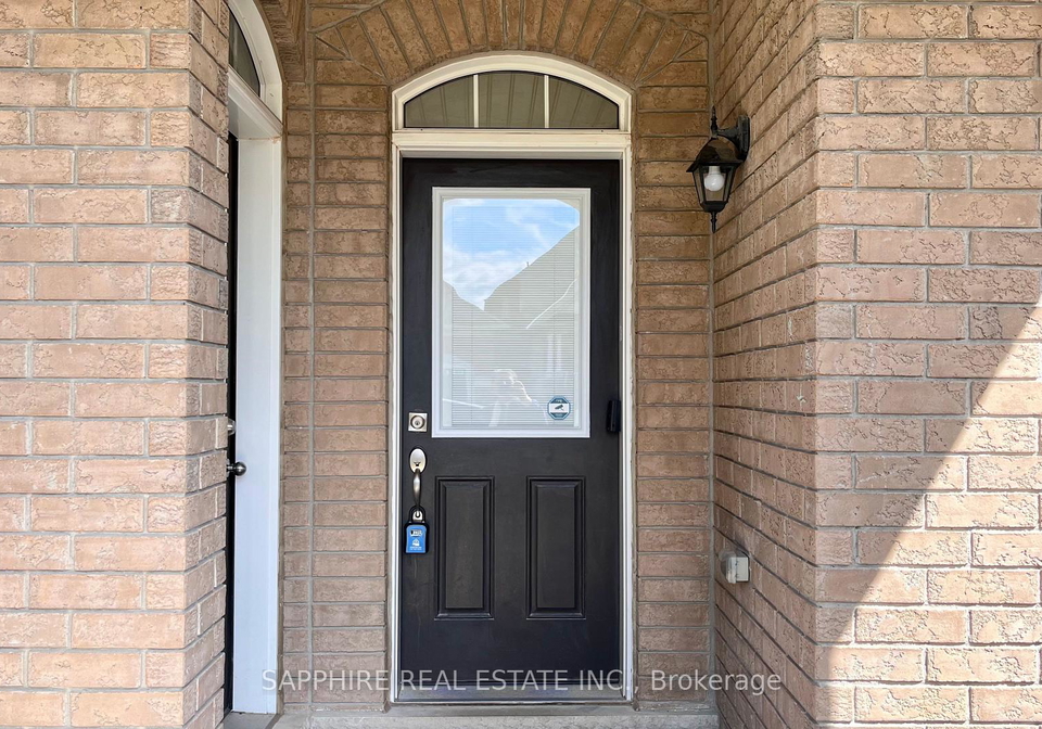 1261-sim-place-milton-ontario-w13815496