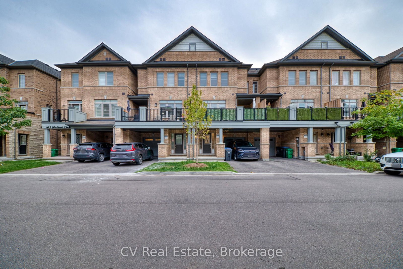 99-fruitvale-circle-brampton-ontario-w13815616