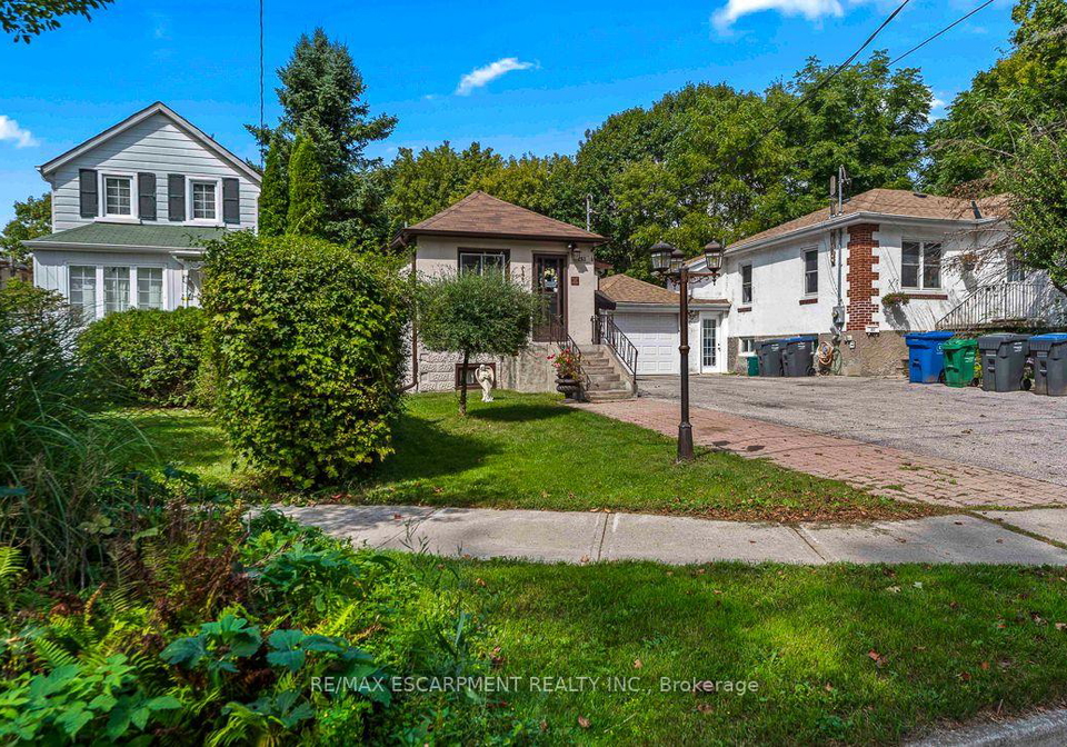 253-eaglewood-boulevard-mississauga-ontario-w13815970