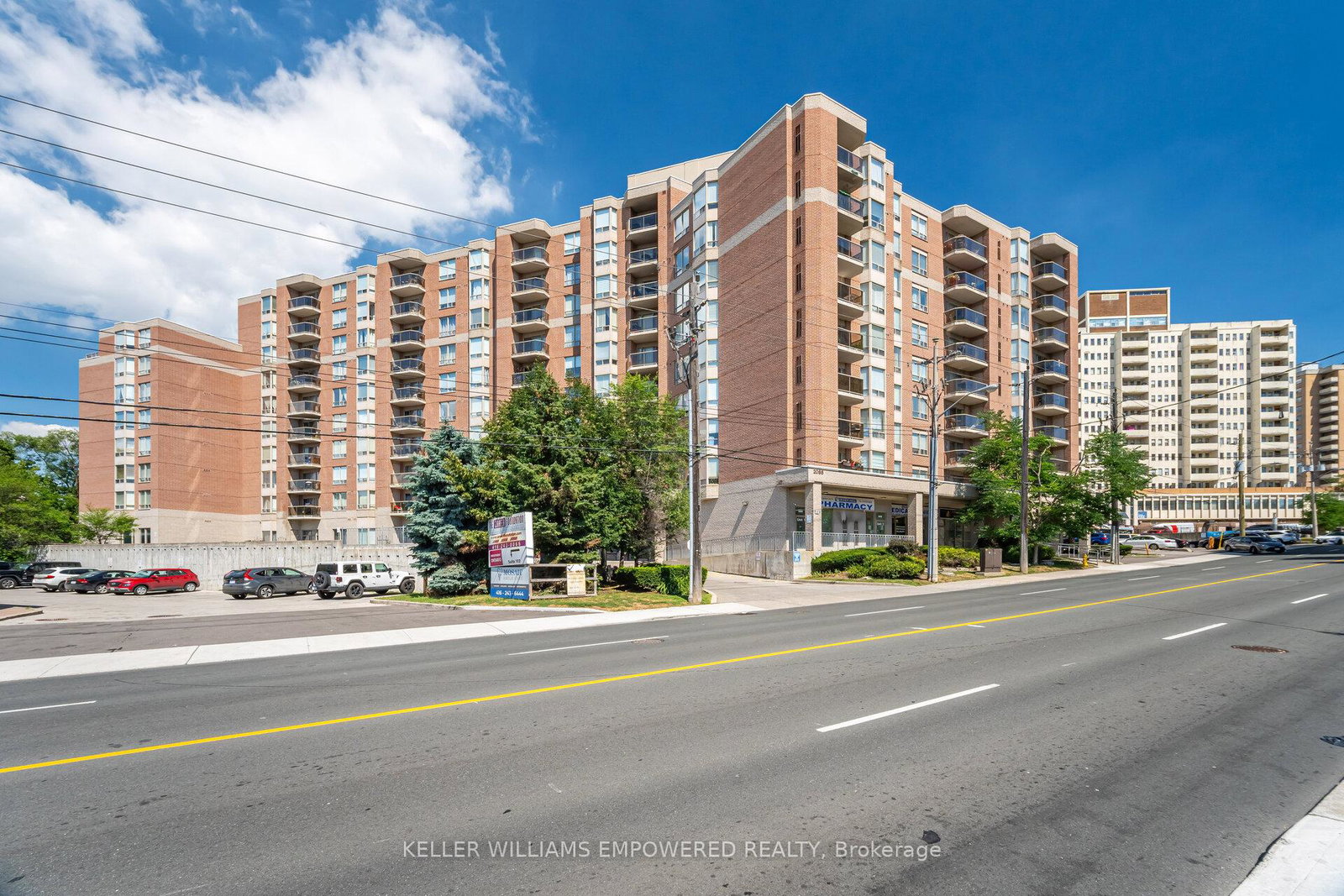 2088-lawrence-avenue-w-toronto-north-york-ontario-w13816092