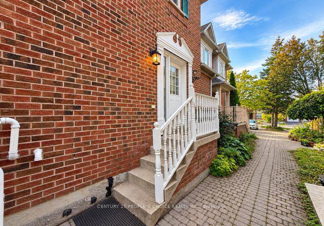 135-ural-circle-brampton-ontario-w13816586