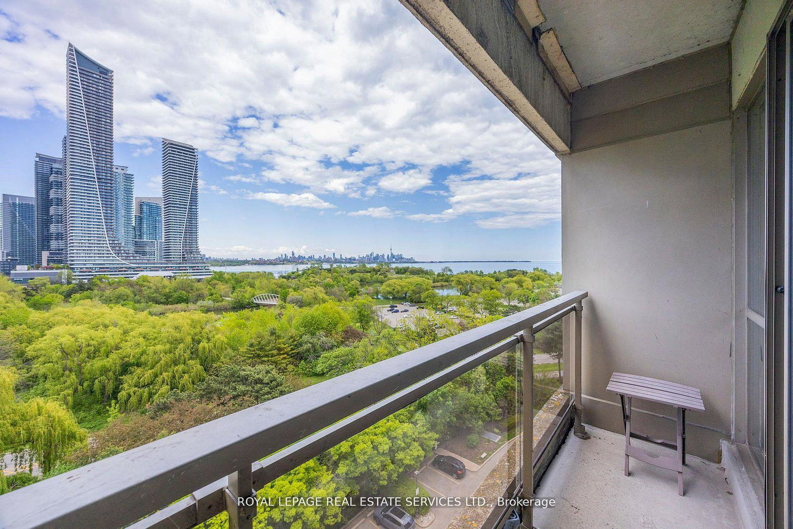 2261-lake-shore-boulevard-w-toronto-etobicoke-ontario-w13816594