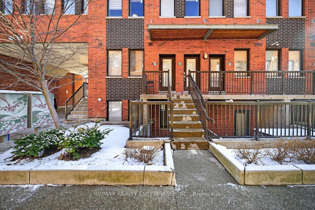 871-wilson-avenue-toronto-york-ontario-w13816622