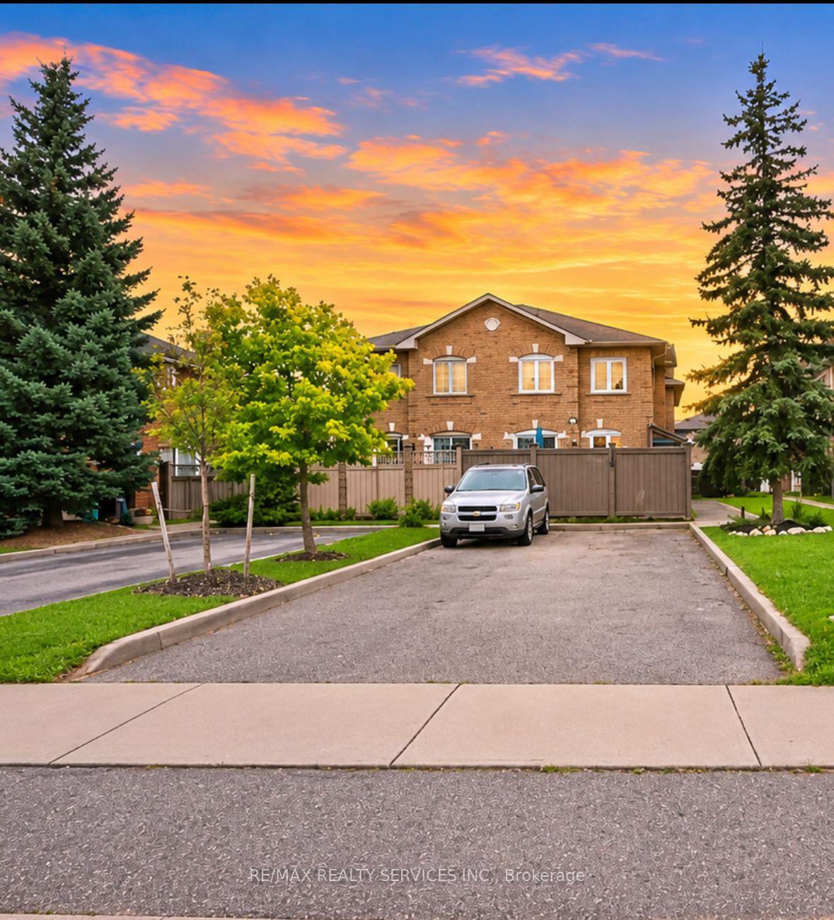 121-pressed-brick-drive-brampton-ontario-w13816676