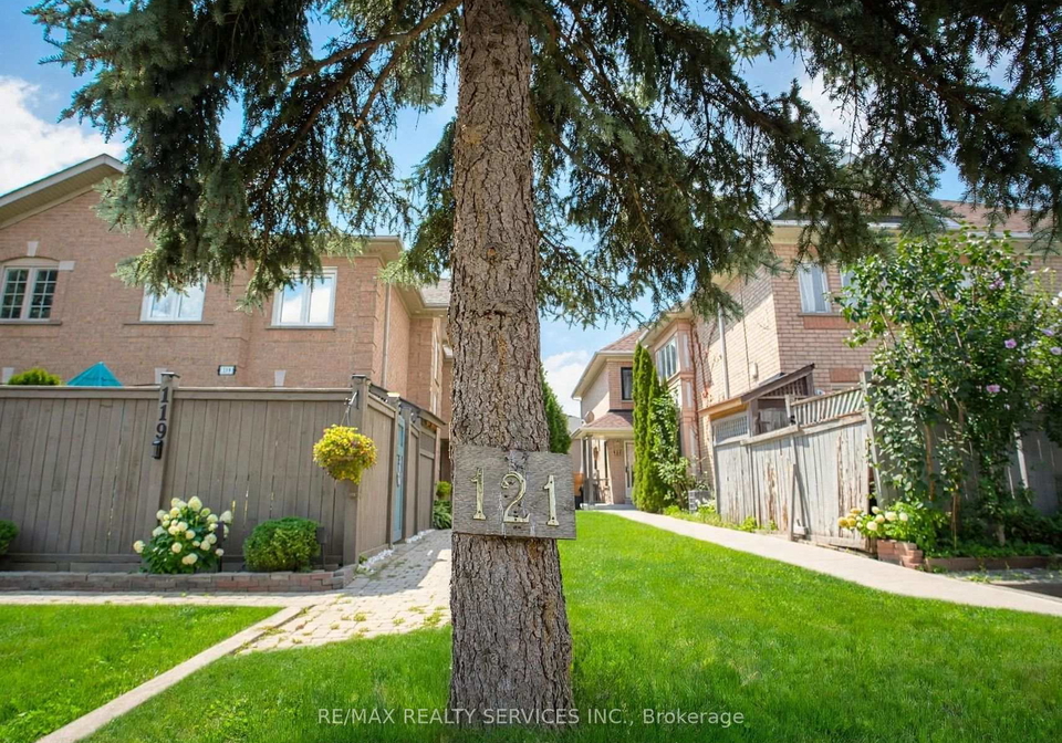 121-pressed-brick-drive-brampton-ontario-w13816676