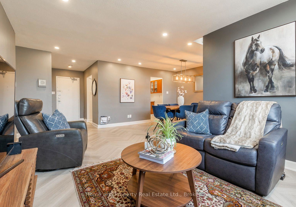 2825-islington-avenue-toronto-york-ontario-w13817062