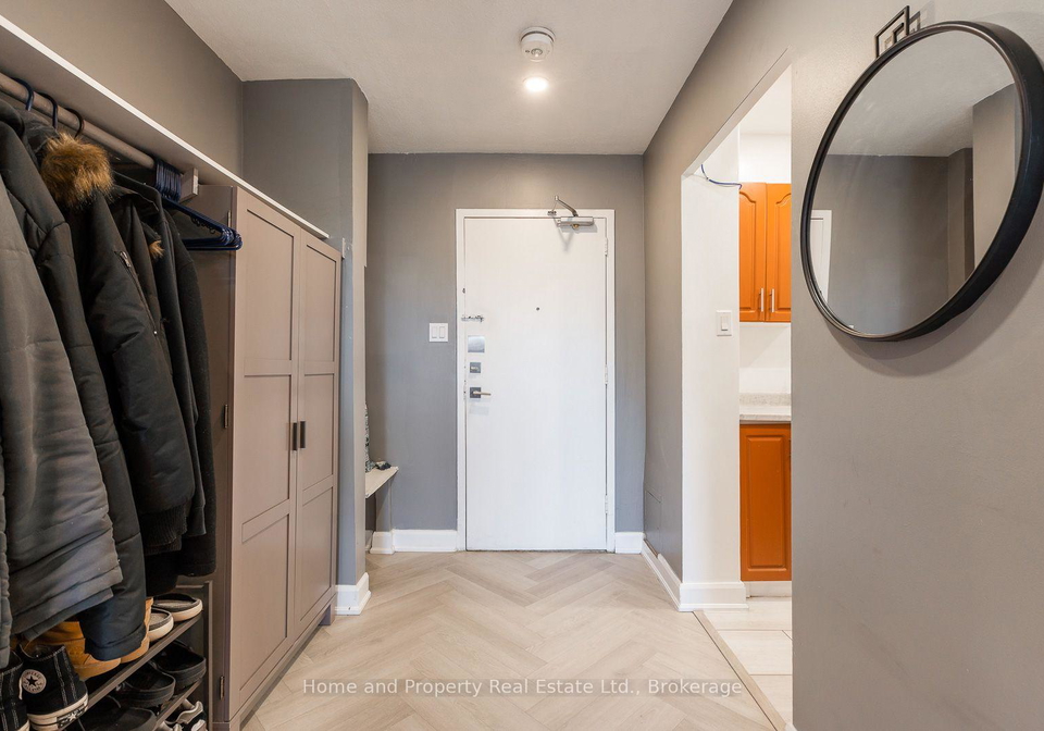 2825-islington-avenue-toronto-york-ontario-w13817062