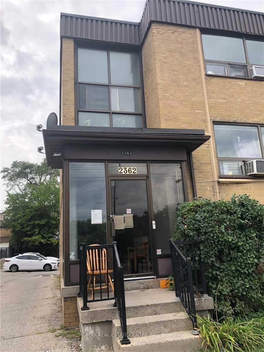 2362-islington-avenue-toronto-etobicoke-ontario-w13817088