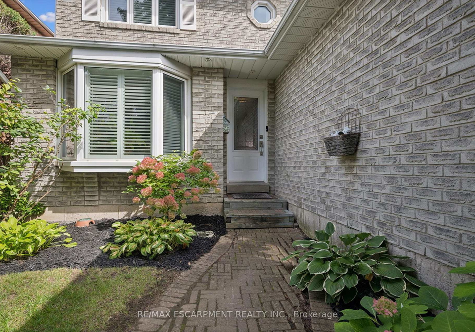 2203-robin-drive-mississauga-ontario-w13817120