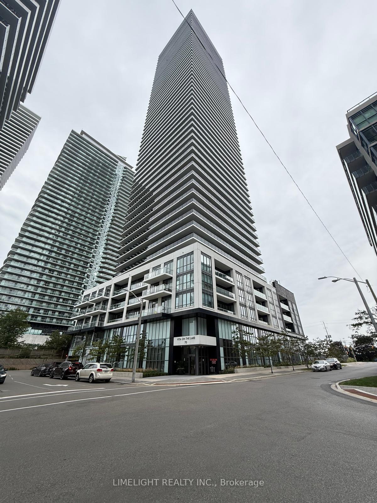 70-annie-craig-drive-toronto-etobicoke-ontario-w13817350