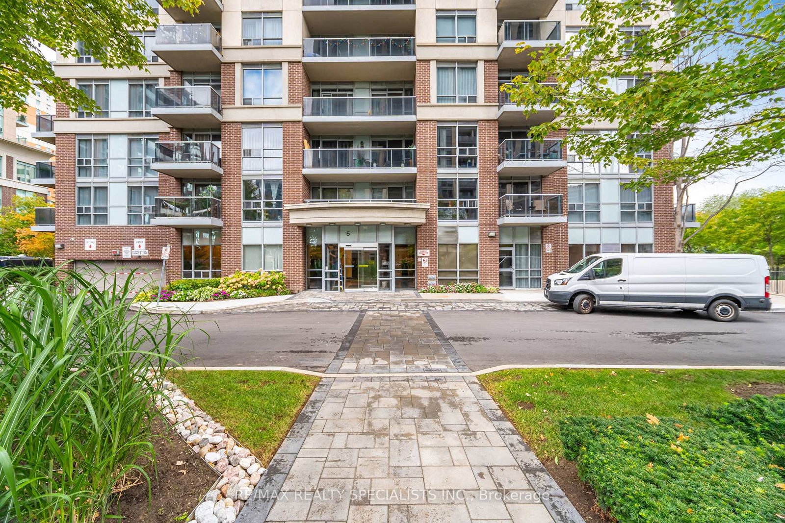 5-michael-power-place-toronto-etobicoke-ontario-w13817710