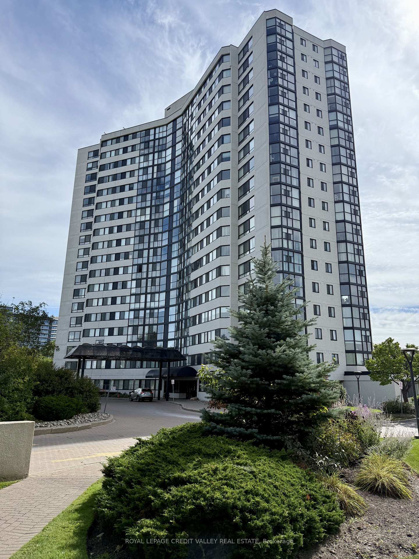 1360-rathburn-road-e-mississauga-ontario-w13817776