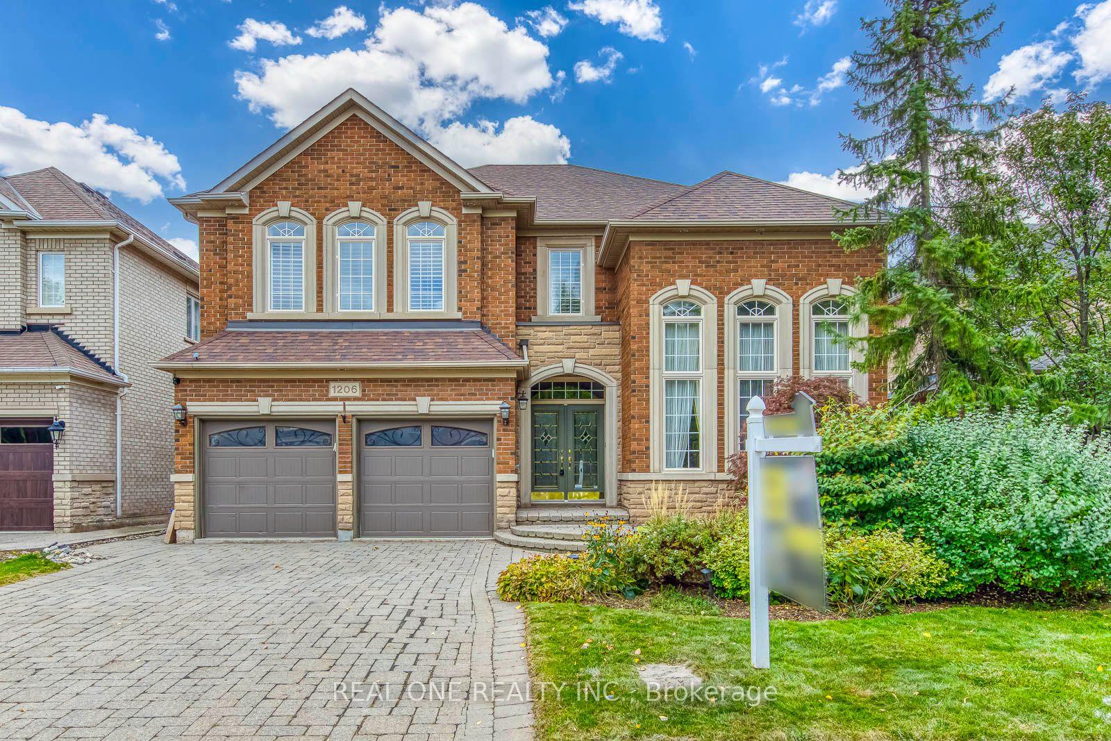 1206-lindenrock-drive-oakville-ontario-w13817998