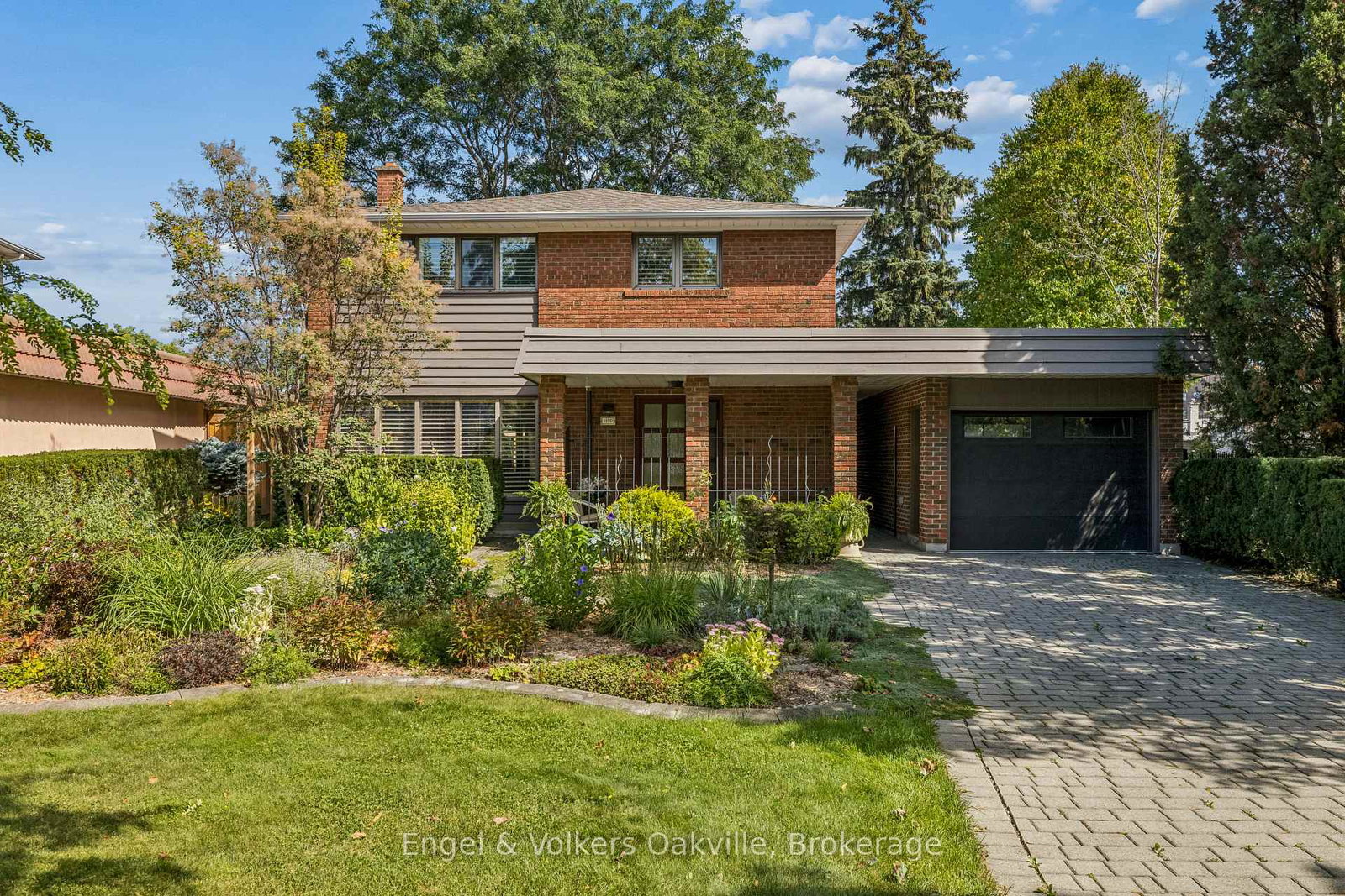 1170-conyers-crescent-mississauga-ontario-w13818378