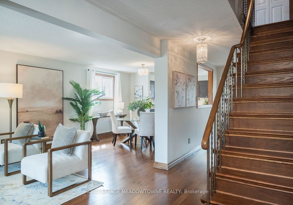584-hayward-crescent-milton-ontario-w13818640