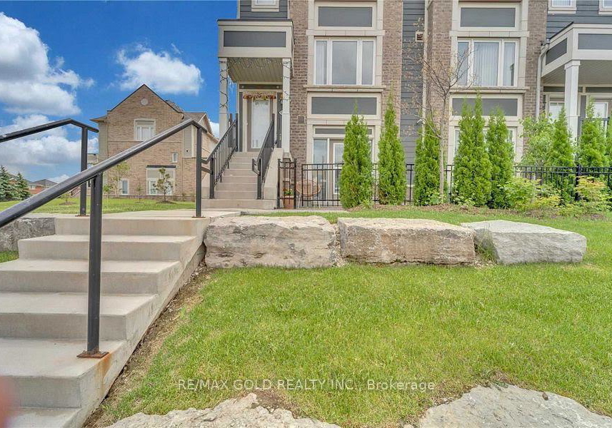250-sunny-meadow-boulevard-brampton-ontario-w13818822