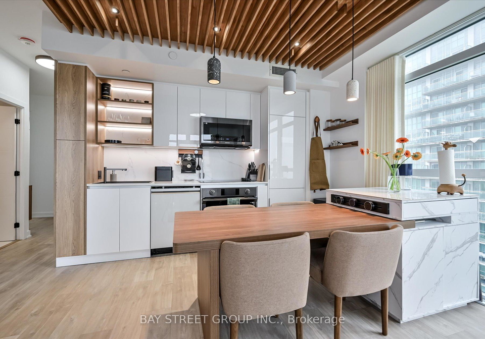 251-manitoba-street-toronto-etobicoke-ontario-w13818840