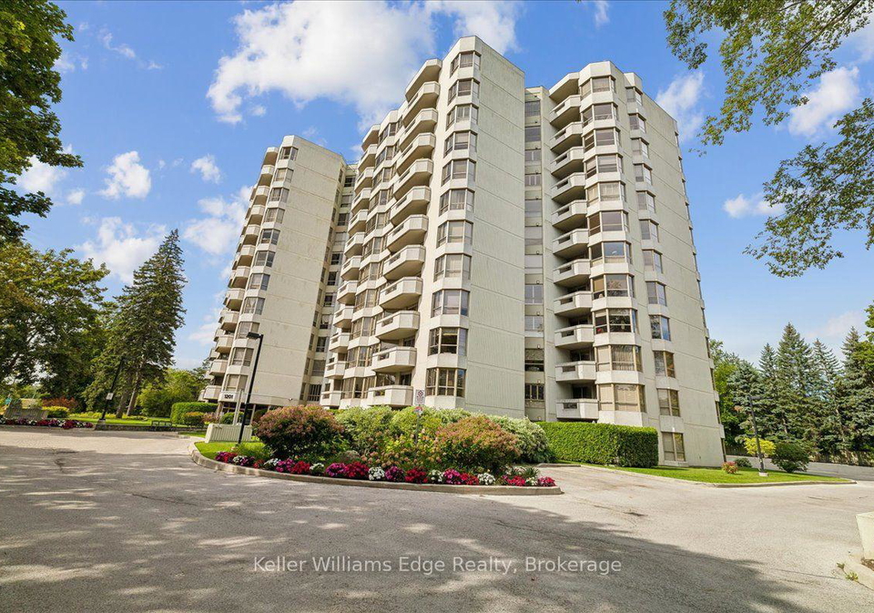 1201-north-shore-boulevard-e-burlington-ontario-w13818874