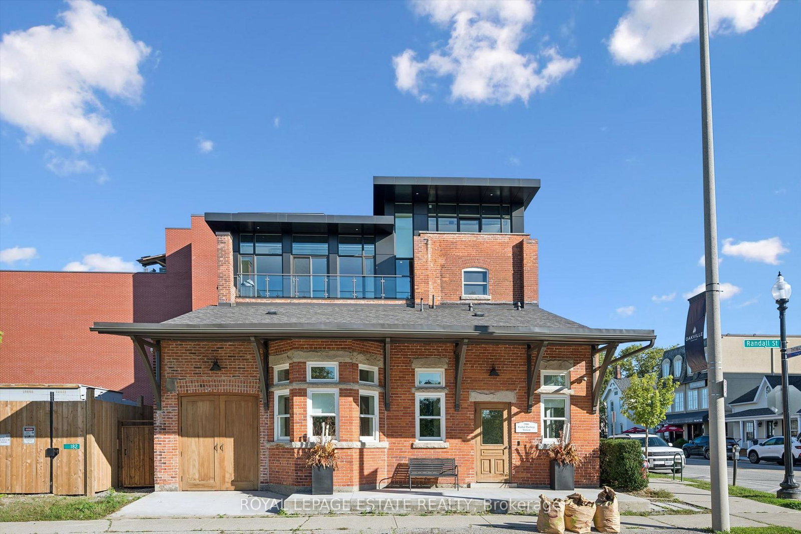 139-thomas-street-oakville-ontario-w13819020