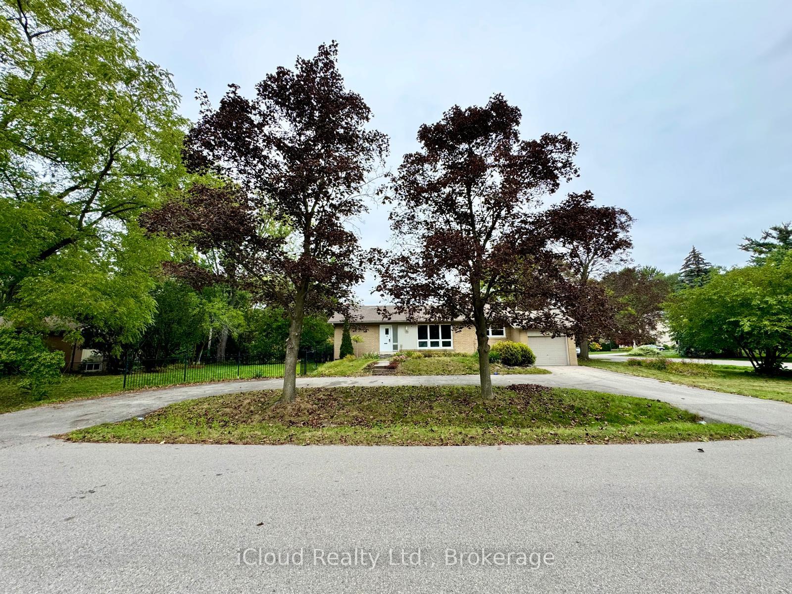 122-selgrove-crescent-oakville-ontario-w13819336