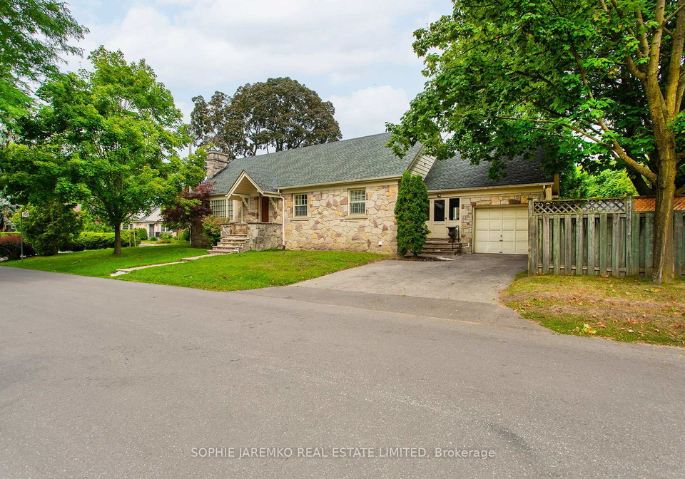 85-brentwood-road-s-toronto-etobicoke-ontario-w13819674