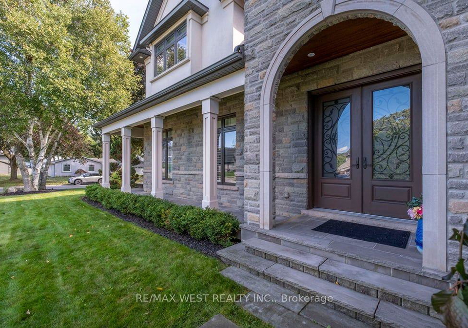 4053-apple-valley-lane-burlington-ontario-w13819696