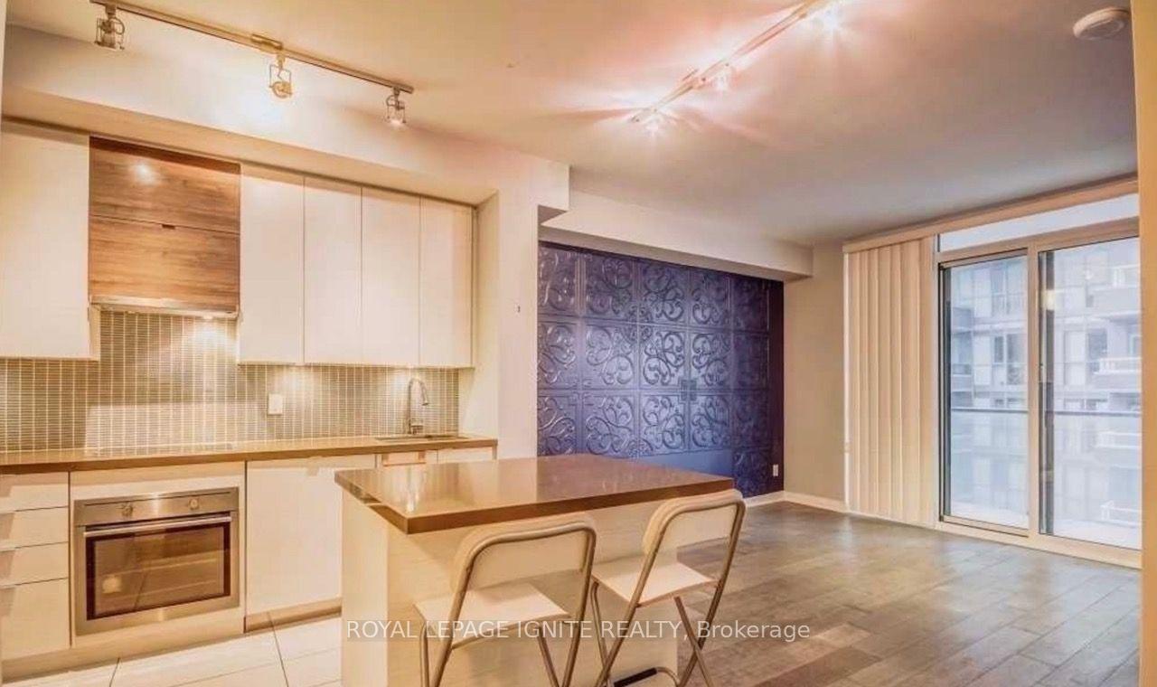 59-annie-craig-drive-toronto-etobicoke-ontario-w13820354