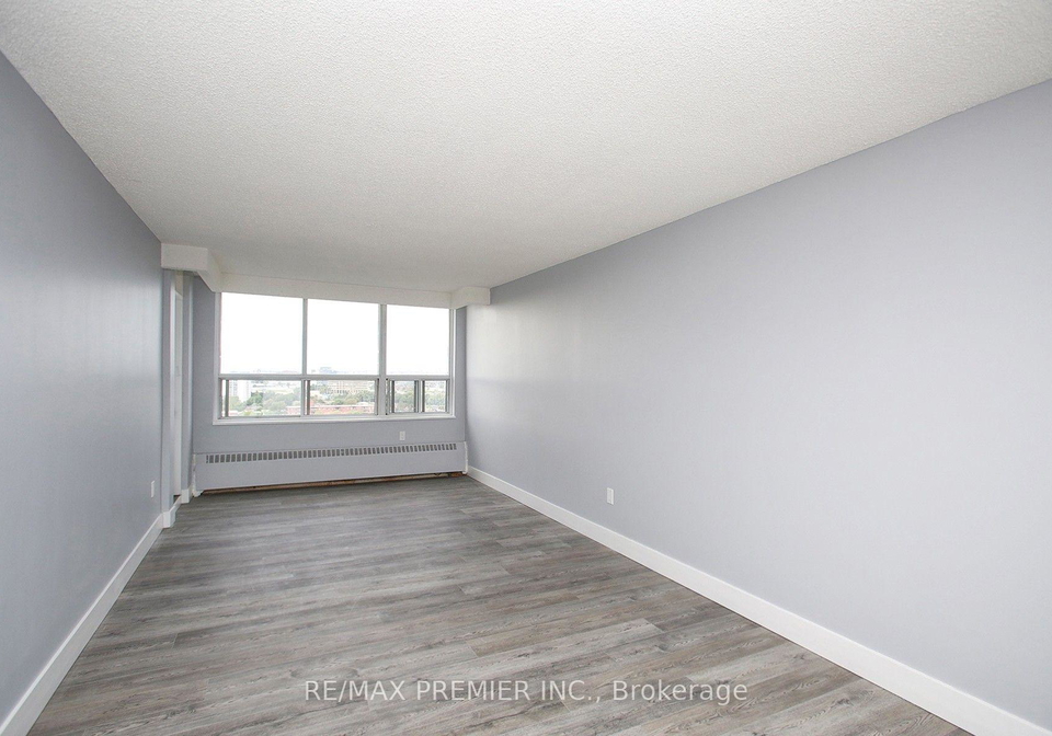390-dixon-road-toronto-etobicoke-ontario-w13820580