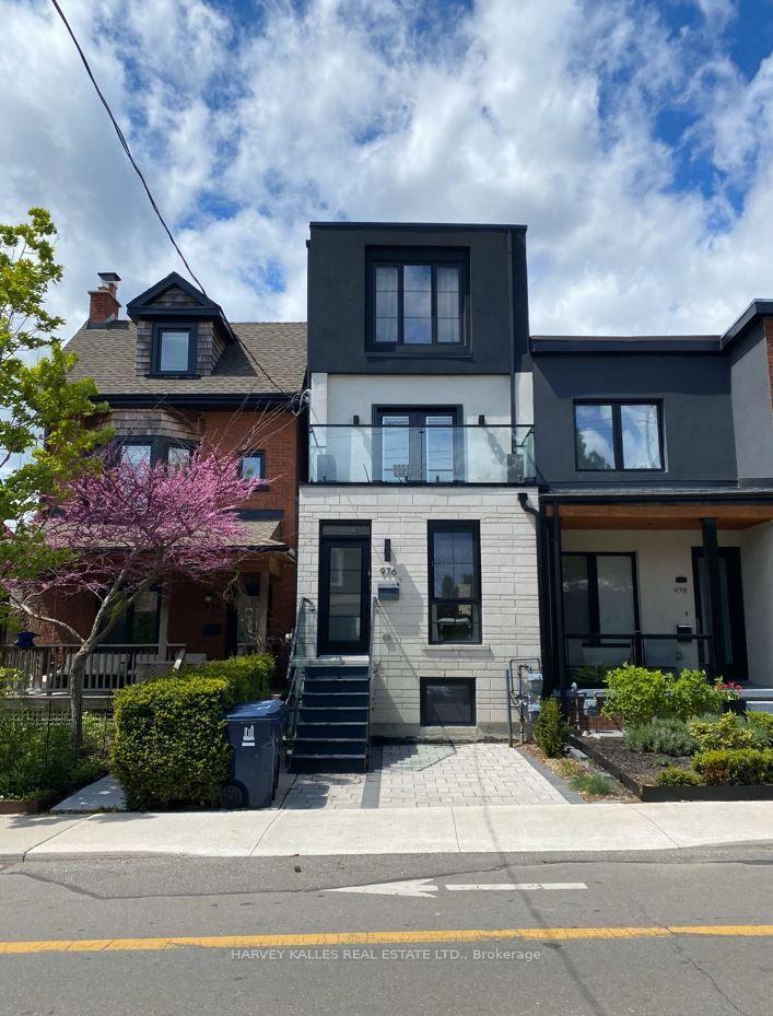 976-shaw-street-toronto-toronto-ontario-w13820614