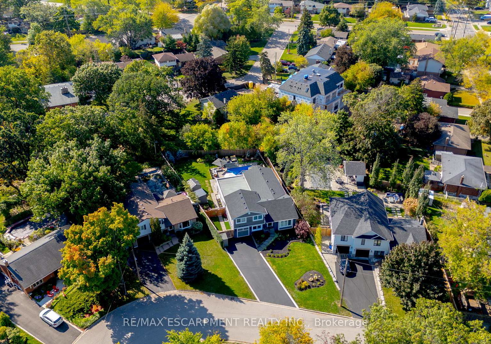 296-kent-crescent-burlington-ontario-w13821122