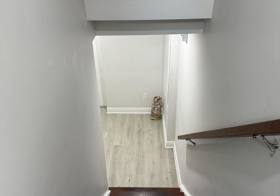 6-lucky-lane-brampton-ontario-w13821490